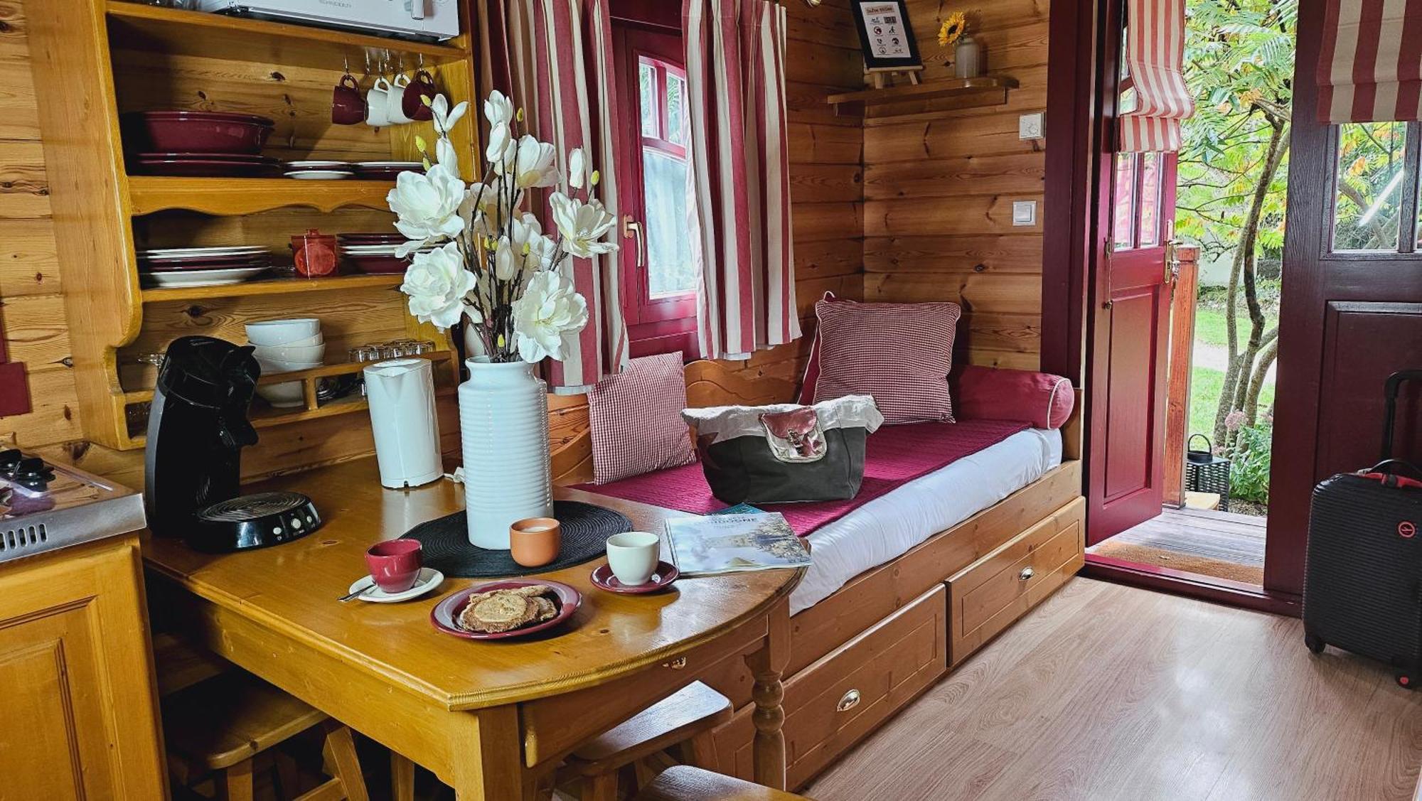 Le Roulottes Du Petit Gouffre De Padirac Avec Spa Eksteriør bilde